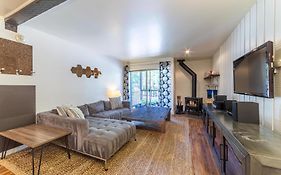 #329 - Fab Modern Mountain Retreat Urban Design, Steps From Canyon Lodge